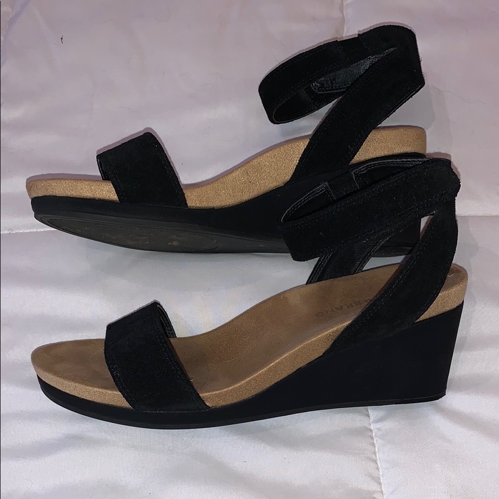 Lucky Brand Black Wedge Sandals